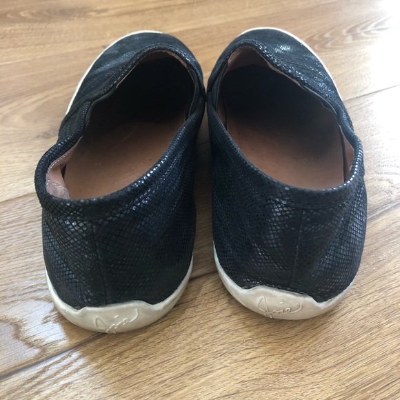 Joie Kidmore black embossed leather flats - Picture 5 of 7